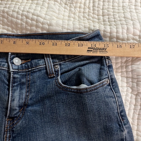 Levi 515 boot cut jean size 6s - Picture 9 of 10